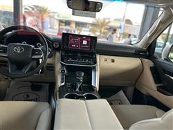 تۆیۆتا لاند کروزەر